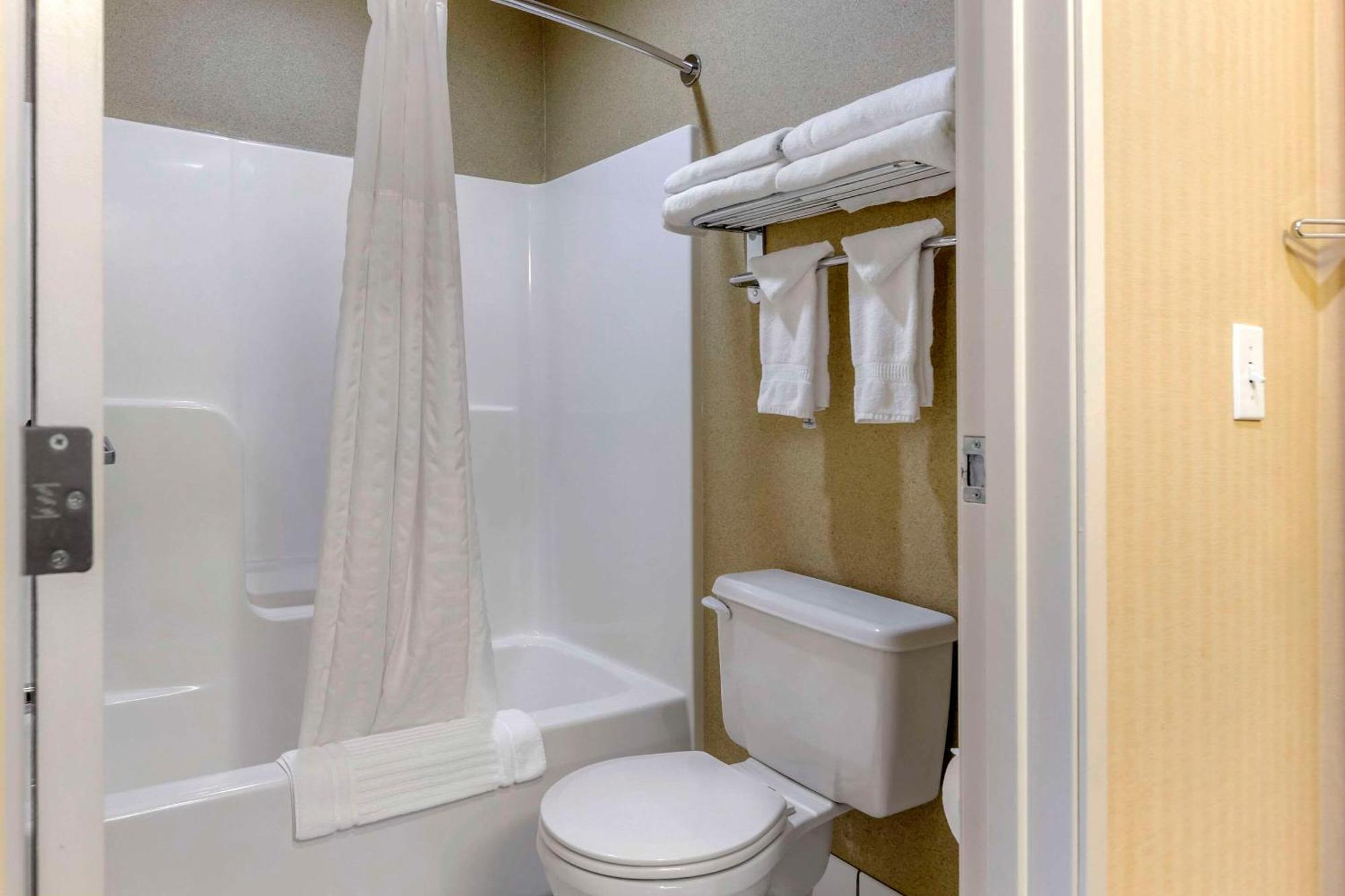 Comfort Inn Traverse City Ngoại thất bức ảnh