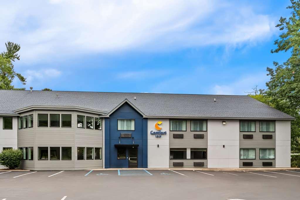 Comfort Inn Traverse City Ngoại thất bức ảnh